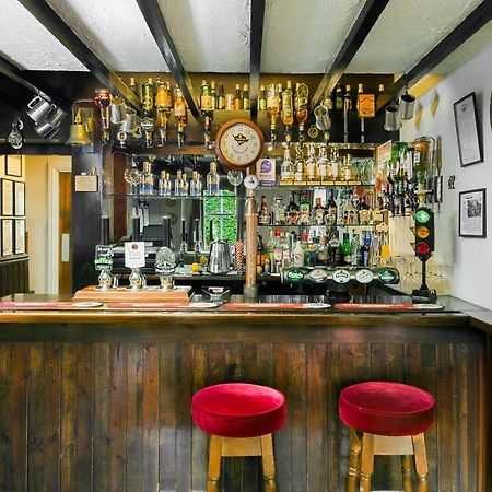 The Queens Head Kettlesing Харрогейт Экстерьер фото